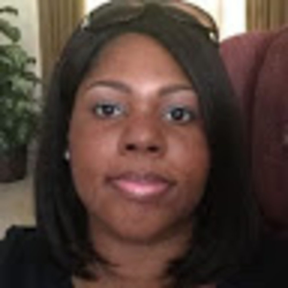 Meet your Posher, Tee